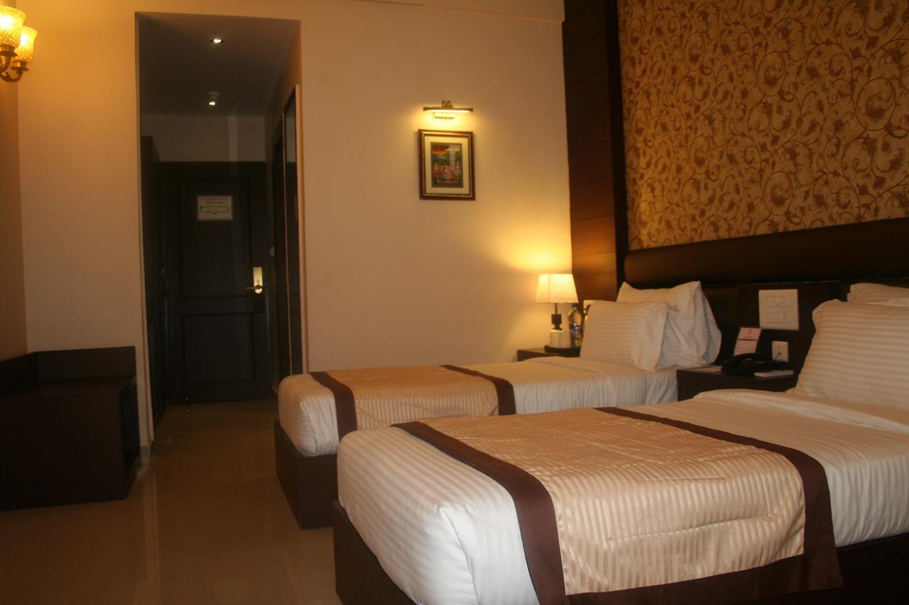 The Royal Retreat Hotel Ranchi Exterior photo